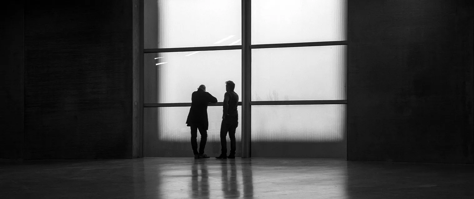 Venari Partners consultants in conversation